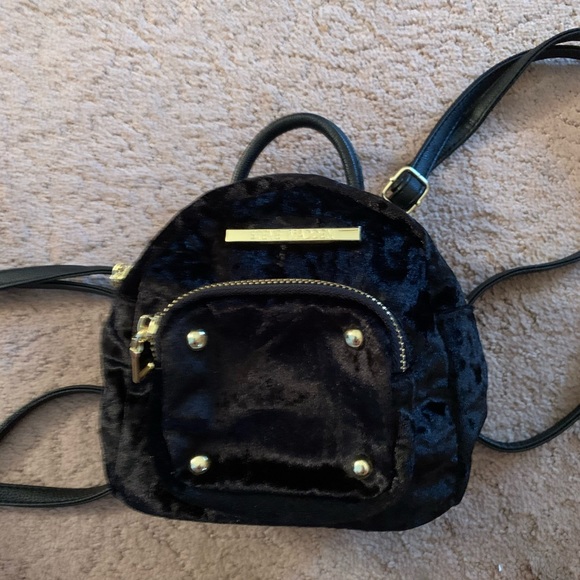 Steve Madden | Bags | Steve Madden Mini Backpack Color Black  display picture 1